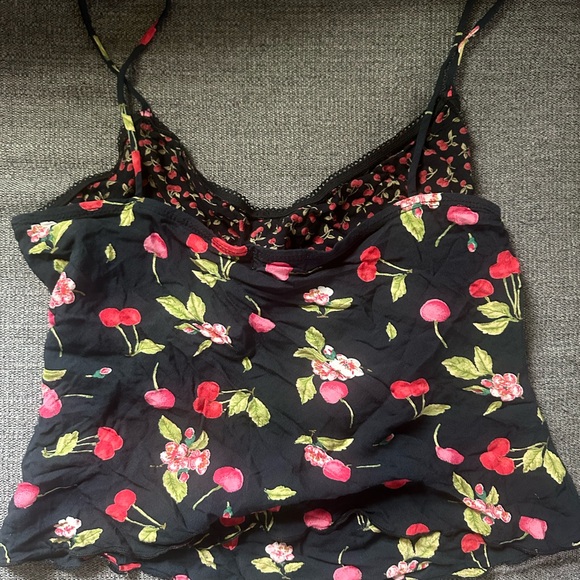 Charlotte Russe Red and Pink Bustier Camisole Top - Picture 2 of 4